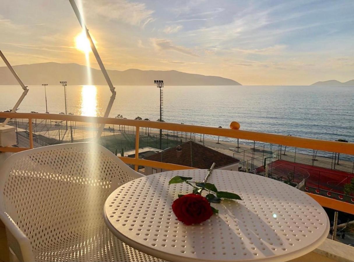 Hotel Lungomare Vlorë Exterior foto